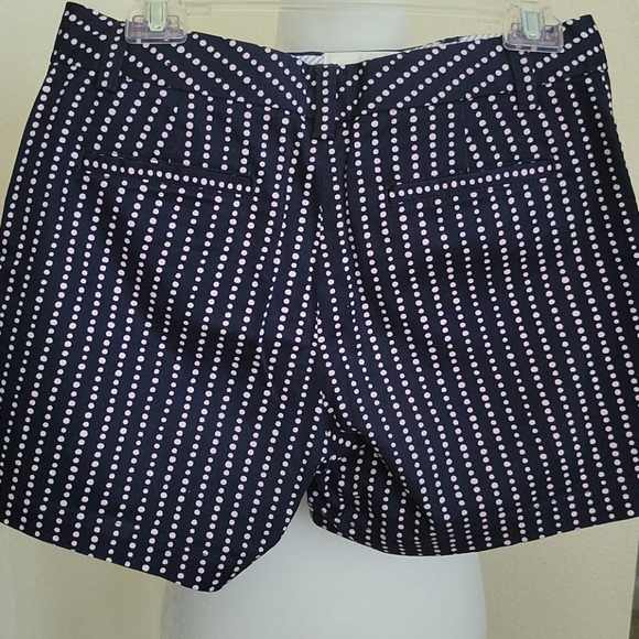 LANDS' END SHORTS - Picture 3 of 8